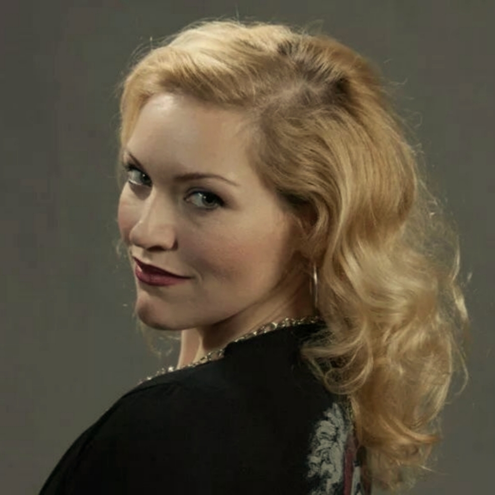 Meet your Posher, Amy